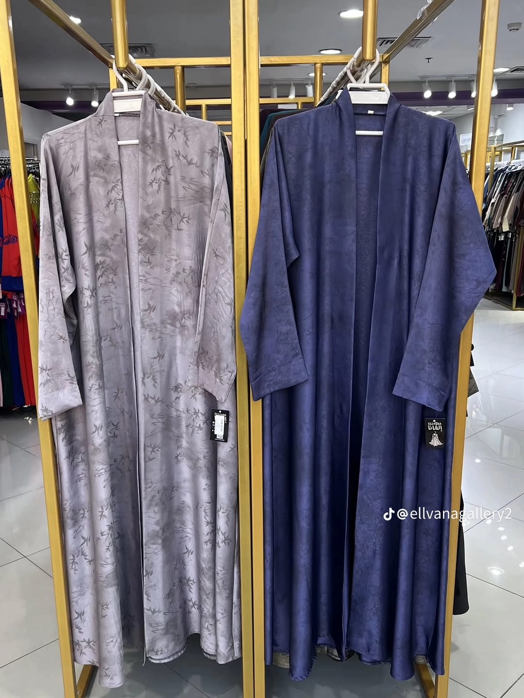 Elegant Saudi Style Printed Abaya